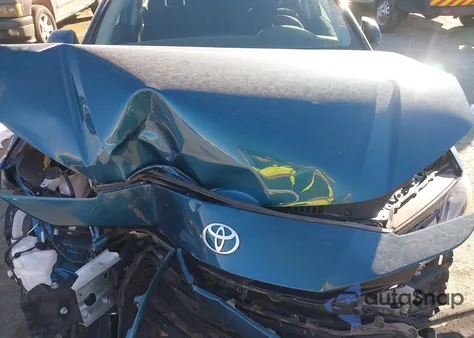 2025 Toyota Camry Le z USA, uszkodzony, nr VIN 4T1DAACK8SU521458